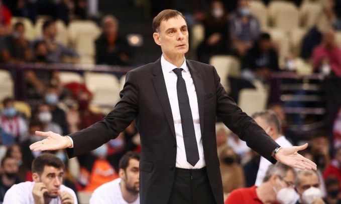 Μπαρτζώκας: «Βελτίωση σε ομαδικότητα και άμυνα»