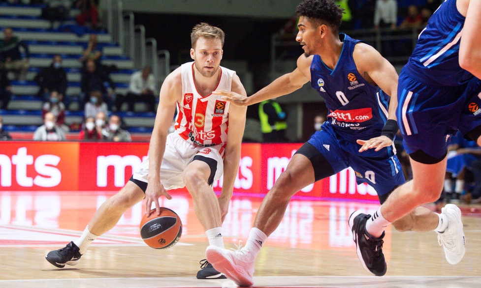 Euroleague: «Καμπάνα» στον Ερυθρό Αστέρα για ρίψη αντικειμένων στο ματς με την Άλμπα