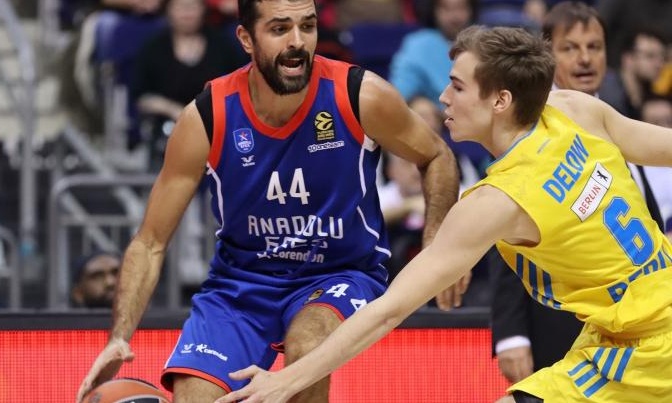 Άλμπα Βερολίνου - Αναντολού Εφές 63-90: Πάτησε το γκάζι και νίκησε