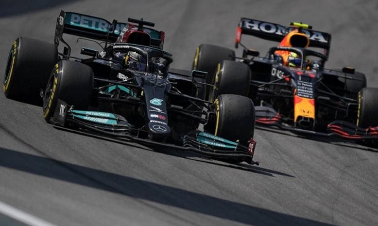 Formula 1: Θρίαμβος του Χάμιλτον στη Βραζιλία - Επική πρωτιά που βάζει «φωτιά» στον τίτλο