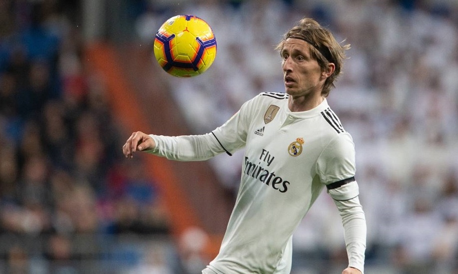 Ρεάλ Μαδρίτης: «Δένει» Μόντριτς