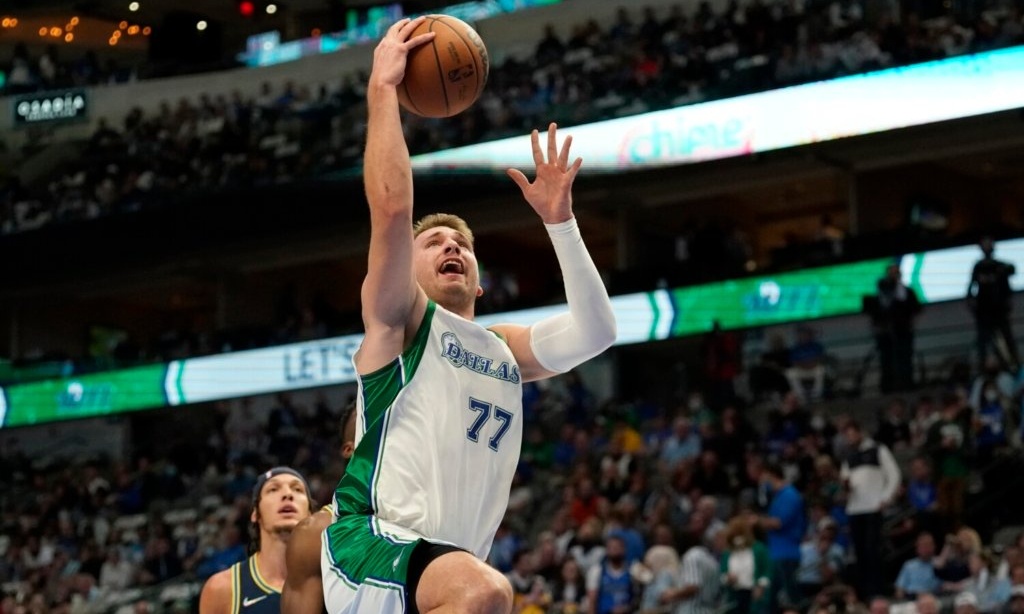 NBA: Πλήγμα με Ντόντσιτς