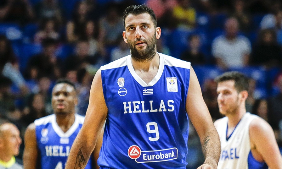 Γιάννης Μπουρούσης: Οι ευχές από τη FIBA