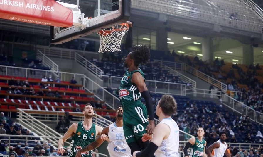 Παναθηναϊκός ΟΠΑΠ-Ζενίτ: «Γκρέμισε» την μπασκέτα ο Έβανς (video)