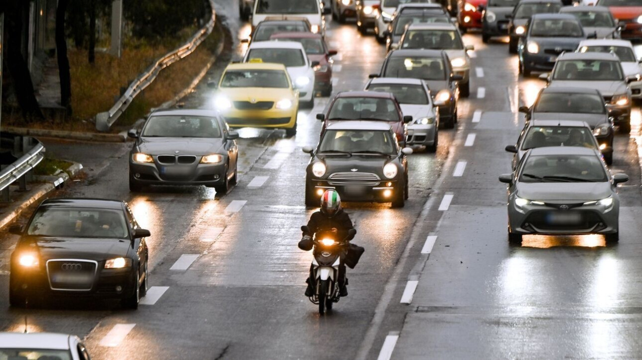 Διπλά τέλη για τους...ξεχασιάρηδες - Τα ηλεκτρονικά μηνύματα της ΑΑΔΕ