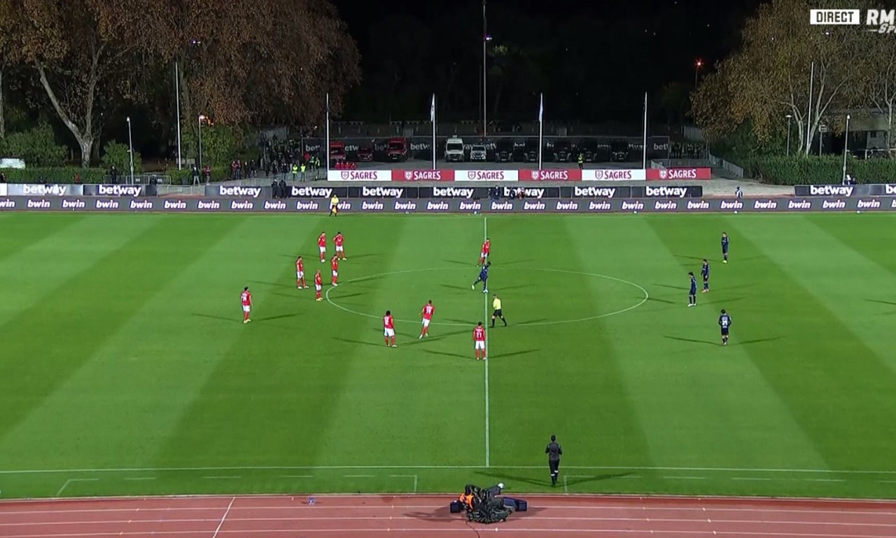 Μπελενένσες-Μπενφίκα: Οριστική διακοπή στο ματς παρωδία - Έμειναν με έξι παίκτες οι γηπεδούχοι