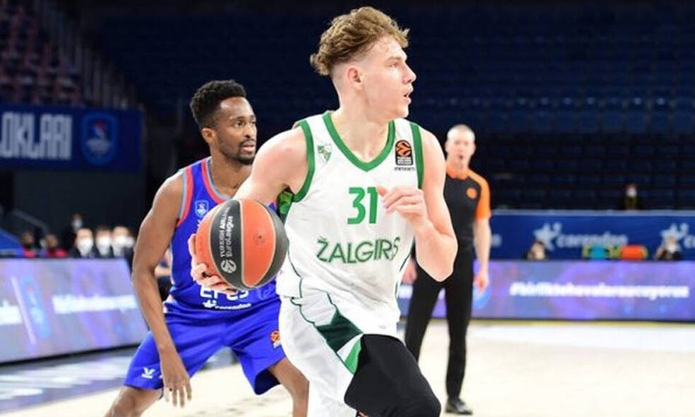 Euroleague: Θυμήθηκε τον Γιοκουμπάιτις της... Ζαλγκίρις (video)