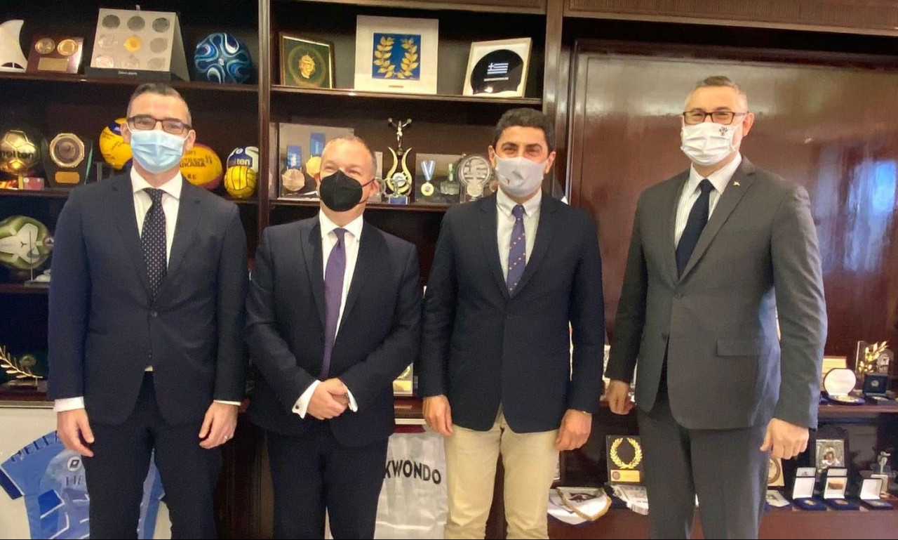 Συνάντηση Λευτέρη Αυγενάκη με τους πρέσβεις Βρετανίας και Αυστραλίας για το ράγκμπι