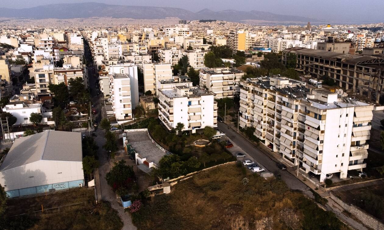 Για ποιους θα απαγορευτεί η πώληση και η ενοικίαση των ακινήτων τους - Τι αλλάζει