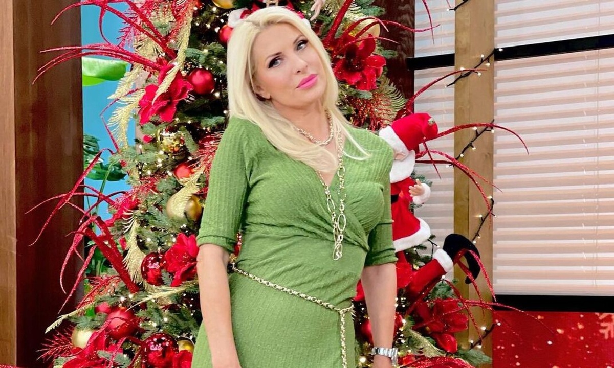 Ελένη Μενεγάκη: Το φόρεμά της «τρέλανε» τους συνεργάτες της – «Αν σκιστεί το φόρεμα, θα γίνω ρεζίλι»