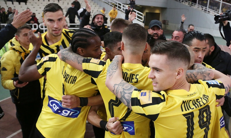 ΑΕΚ-Παναθηναϊκός 1-0: Σφραγίδα νίκης ο Σιμάνσκι - Ο Αϊτόρ έχασε το άχαστο! (video+photos)