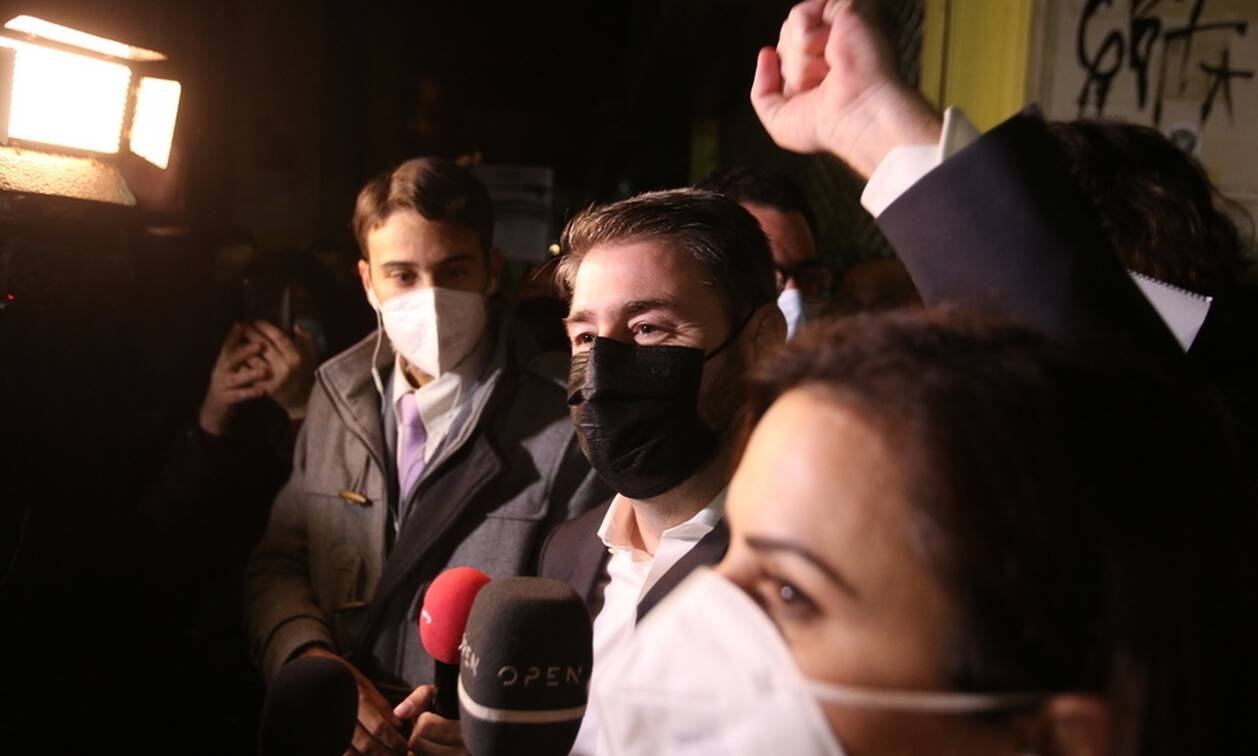 Εκλογές ΚΙΝΑΛ: Καθαρή εντολή σε Ανδρουλάκη – Το μυστήριο του β' γύρου