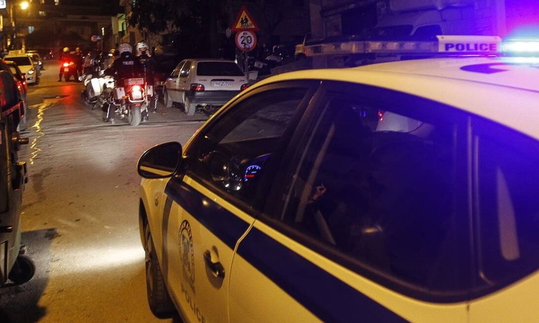 Οικογενειακή τραγωδία στο Νέο Ηράκλειο: Τι έγραφαν τα σημειώματα που άφησαν τα δύο αδέρφια (vid)