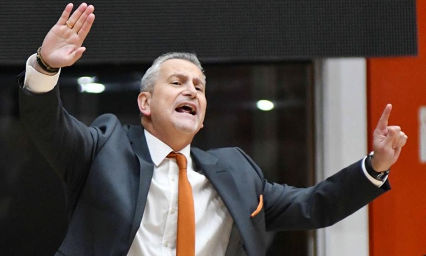 Προμηθέας: Έξαλλος ο Ζούρος - «Όποιος δεν μπορεί να πάει σπίτι του» (video)