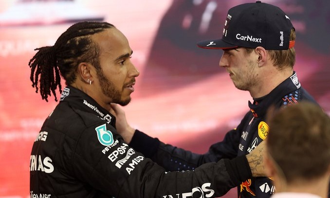 Formula 1: Το τρομερό προσπέρασμα τίτλου του Φερστάπεν στον Χάμιλτον (video+photos)