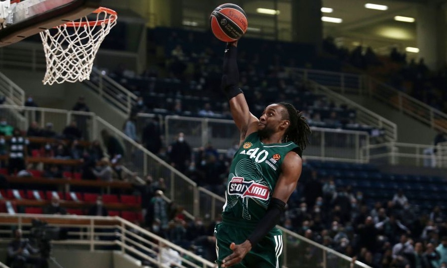 Παναθηναϊκός ΟΠΑΠ-Μπαρτσελόνα: ΑΠΙΣΤΕΥΤΗ τάπα του Έβανς (video)