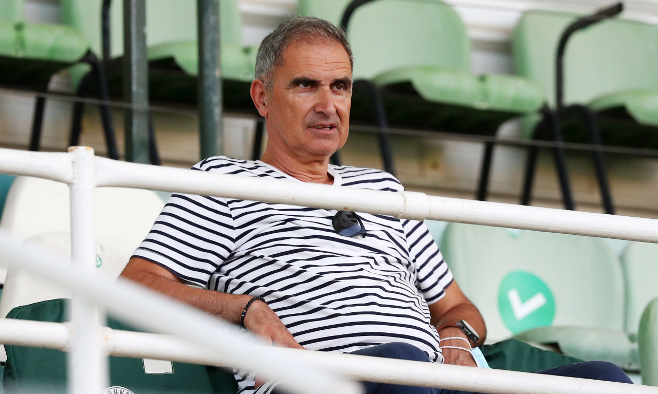 Μποροβήλος: «Οικονομική καταστροφή τα κλειστά γήπεδα»