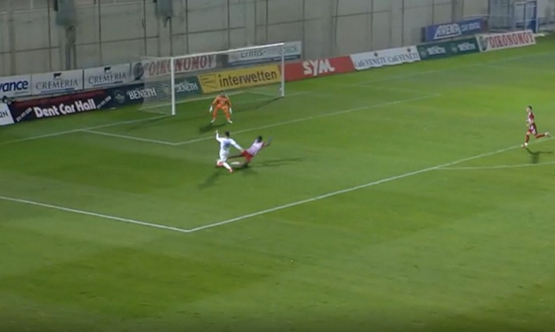 Απόλλων Σμύρνης-Ολυμπιακός: Η φάση με το μαρκάρισμα του Μπα στον Γιαννιώτα (video)