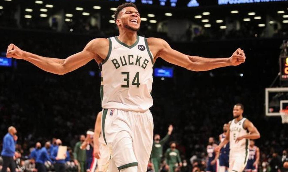ΝΒΑ: Αποθέωσε τον Greek Freak ο Καρίμ Αμπντούλ Τζαμπάρ (photo)