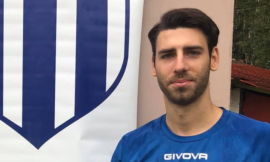 Αήττητος Σπάτων: Δυνάμωσε στην άμυνα