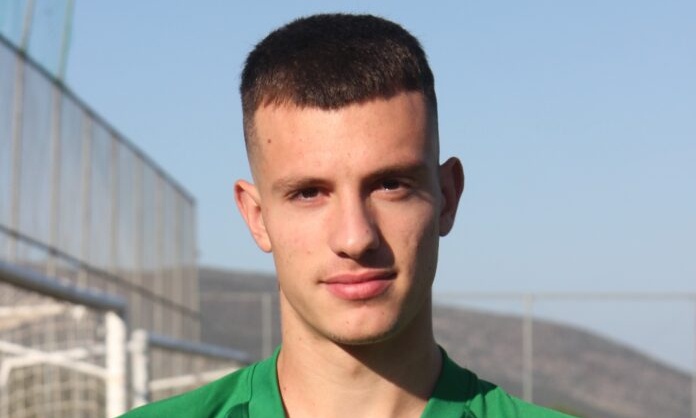 Λεβαδειακός: Επαγγελματίας ο Καραμπάς