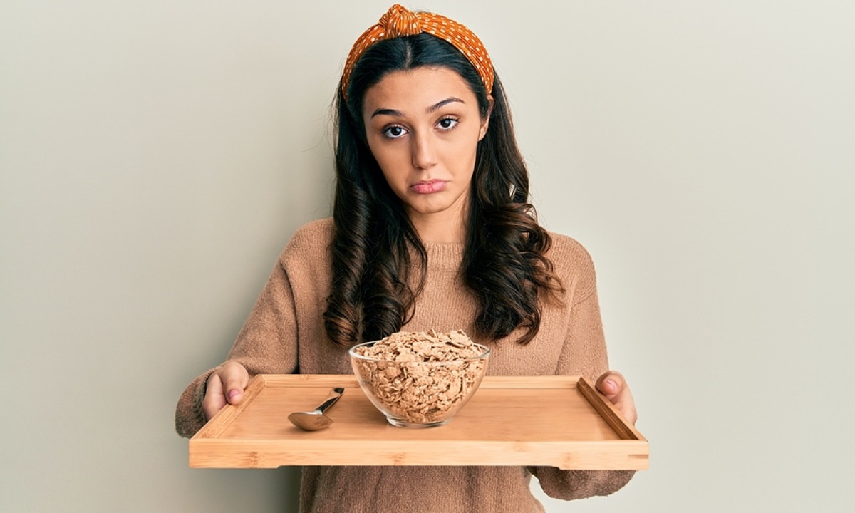 Διατροφικές ελλείψεις: Με ποια συμπτώματα εκδηλώνονται (εικόνες)