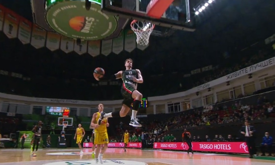 Χεζόνια: Τα... μαγικά του Σούπερ Μάριο εκνεύρισαν τον Περάσοβιτς (video+photos)