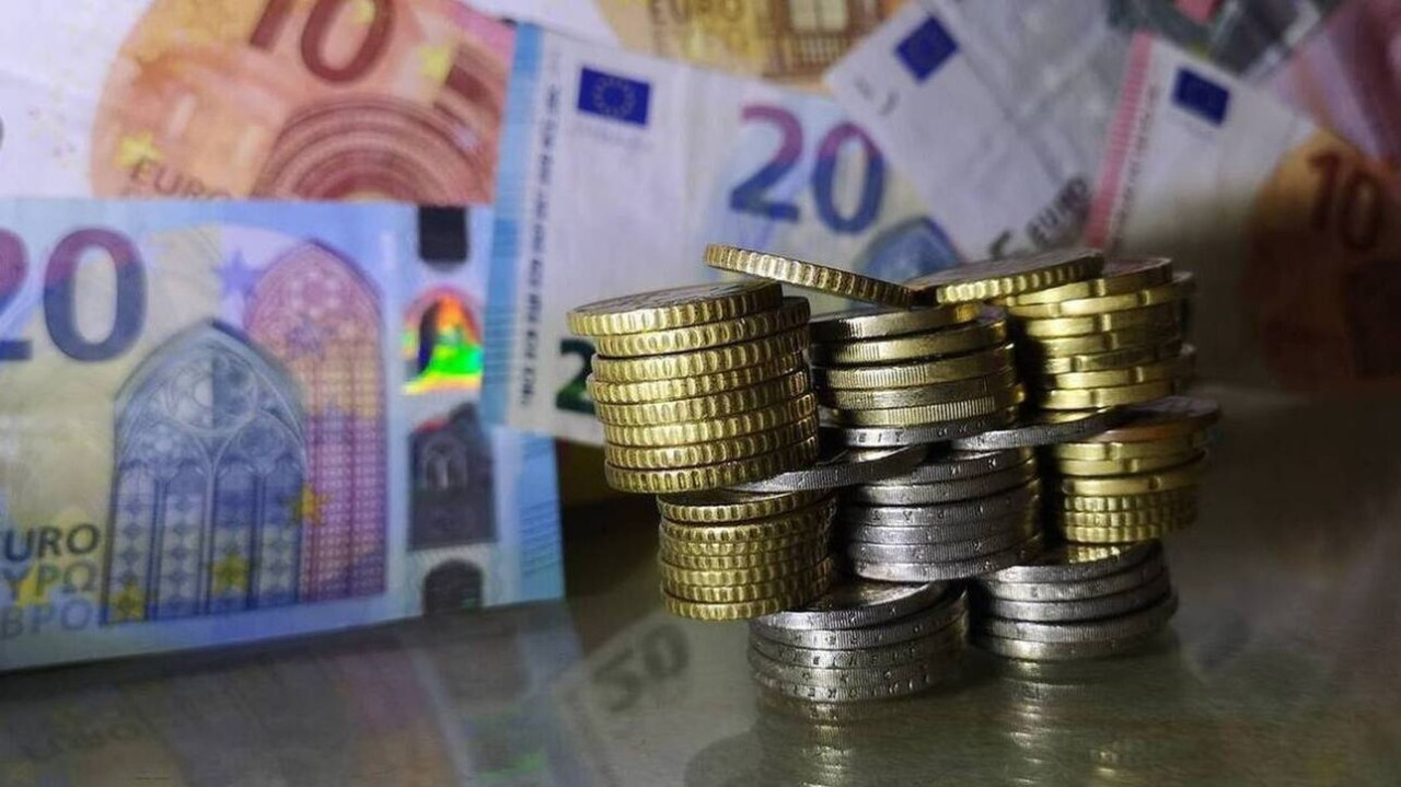 Εισφορά αλληλεγγύης: Κατάργηση για το Δημόσιο και τους συνταξιούχους το 2023