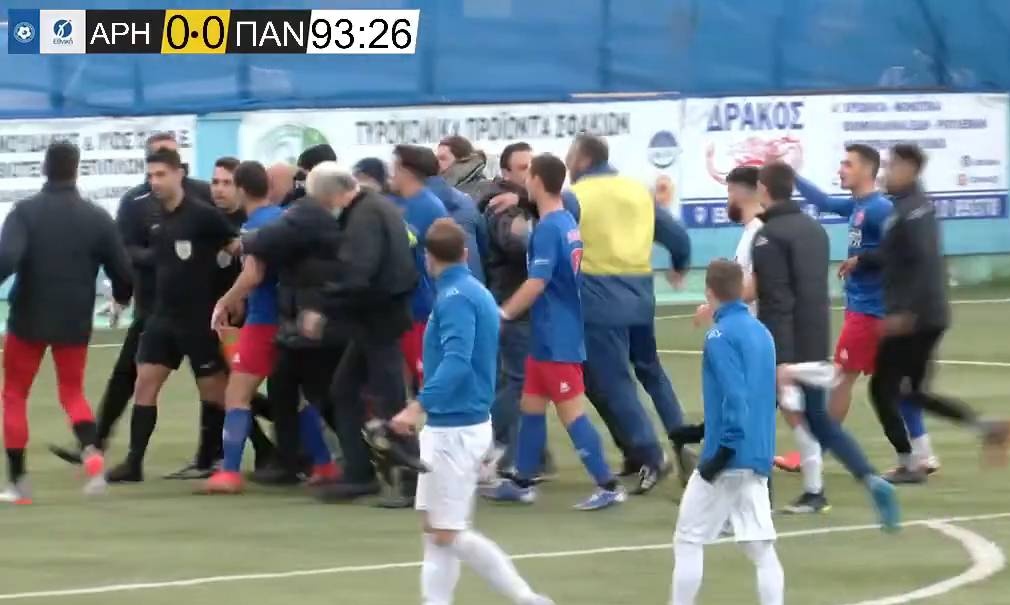 Γ’ Εθνική: Ντου στον διαιτητή – Χαμός στο Άρης Σούδας-Πανιώνιος (photos+video)