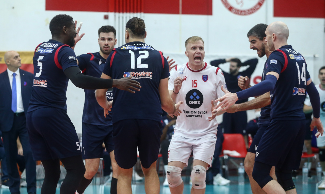 Ολυμπιακός-Φοίνικας Σύρου 2-3: Του έχει πάρει τον αέρα και μια ακόμα «σφαλιάρα» (video+photos)