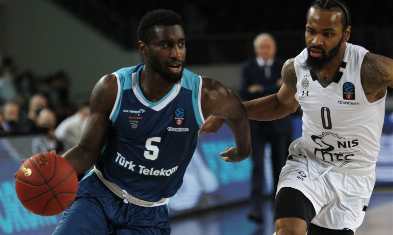 Eurocup: Η Τουρκ Τέλεκομ «προσγείωσε» την Παρτιζάν του Ζέλικο Ομπράντοβιτς (video+photos)