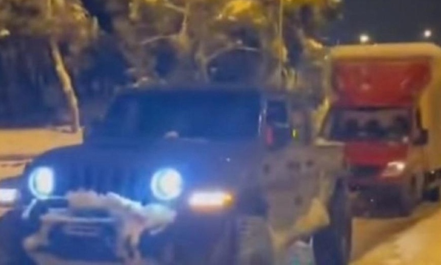 Μεγαλείο Μπουρούση: Ρυμούλκησε αυτοκίνητα που είχαν ακινητοποιηθεί!