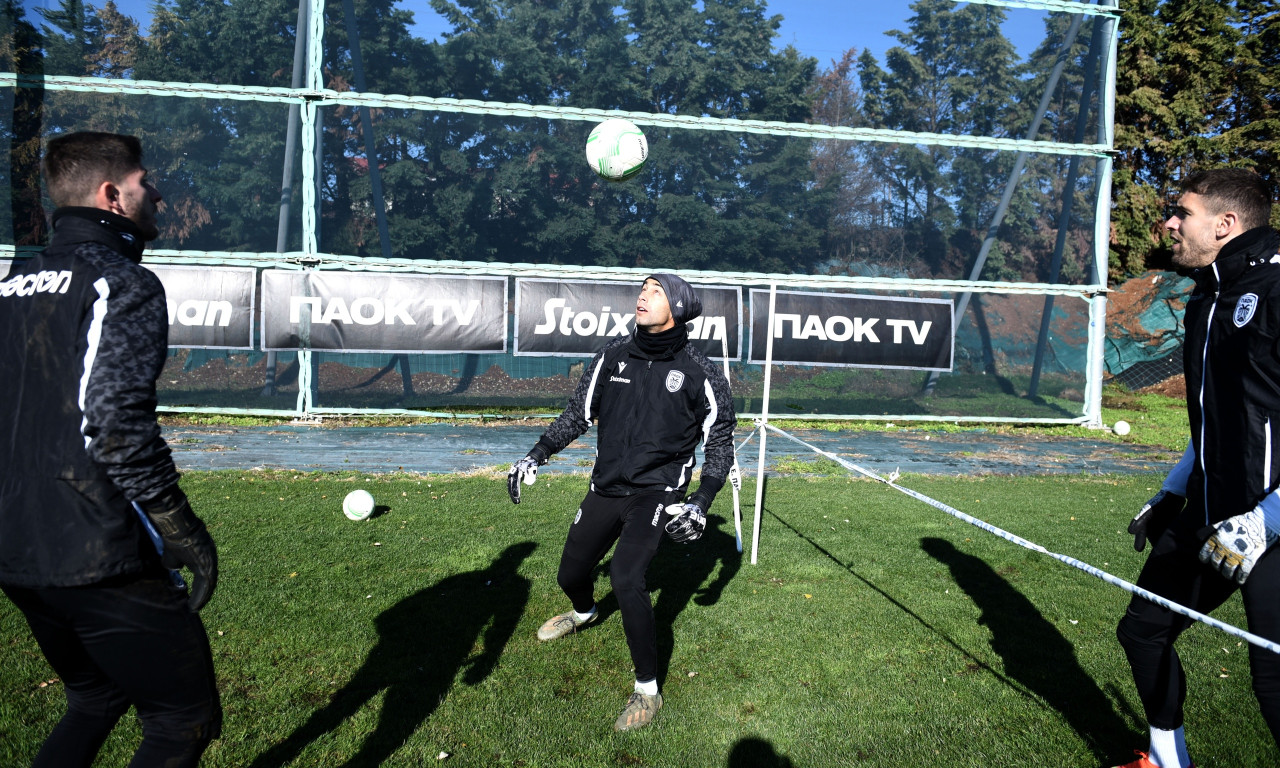 ΠΑΟΚ: Το κρύο τον έστειλε στη Σουρωτή (Video)