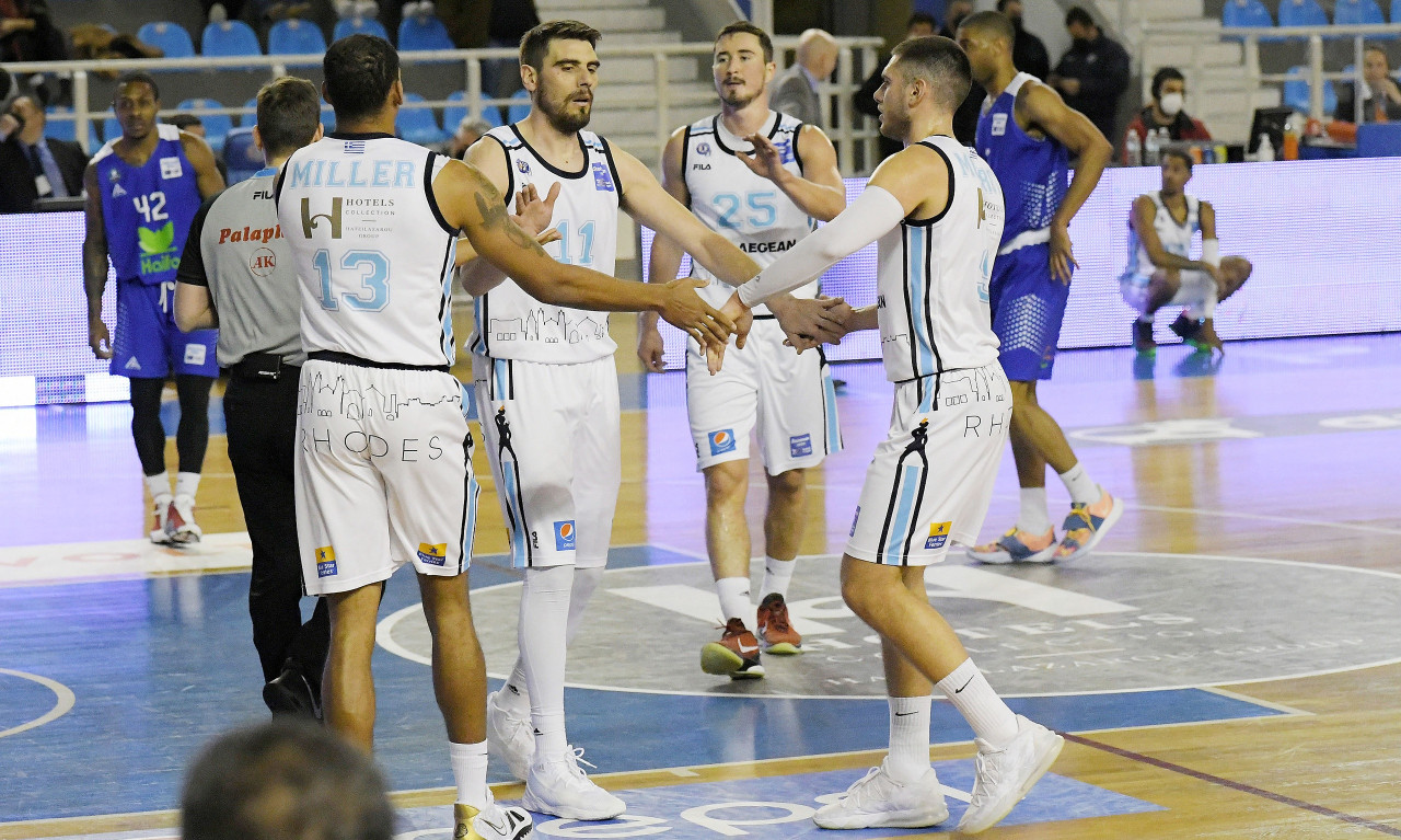 Κολοσσός Ρόδου-Λάρισα 93-75: Ρεσιτάλ στην τέταρτη περίοδο και νίκη