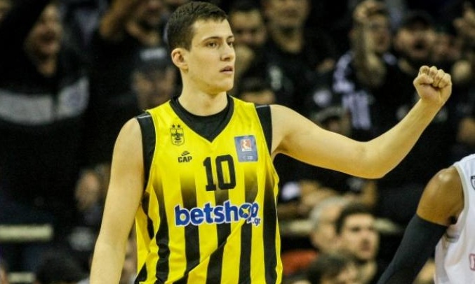 Άρης: Πέρασε την πόρτα του χειρουργείου ο Σιδηροηλίας