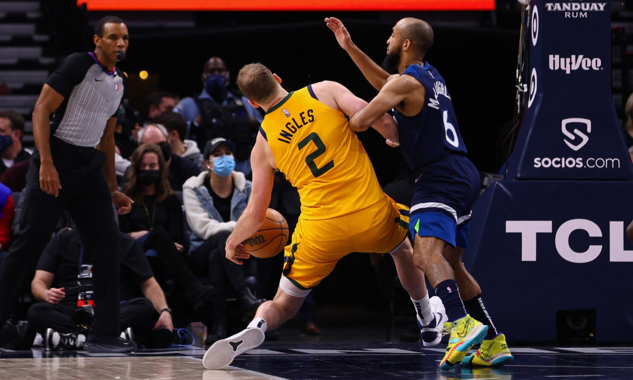 NBA: Ζημιά με Ίνγκλις στους Τζαζ (photos+video)