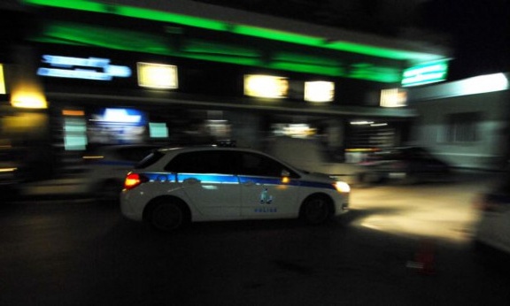 Θεσσαλονίκη: Δολοφονήθηκε 19χρονος οπαδός, δύο τραυματίες από επίθεση με δρεπάνι (photos)