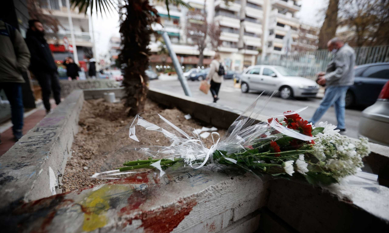 Ντρέπεται άραγε κανείς για την κατάντια αυτή;