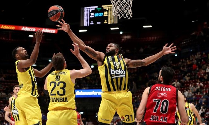 Αρμάνι Μιλάνο - Φενέρμπαχτσε 60-71: Με οδηγό την άμυνα πήρε μεγάλο διπλό (photos)