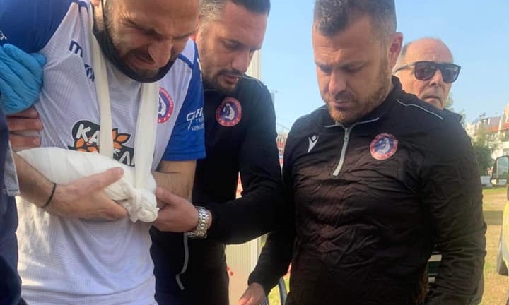 Σαντορίνη: Στο νοσοκομείο με κάταγμα ο Ιβανίδης (photos)