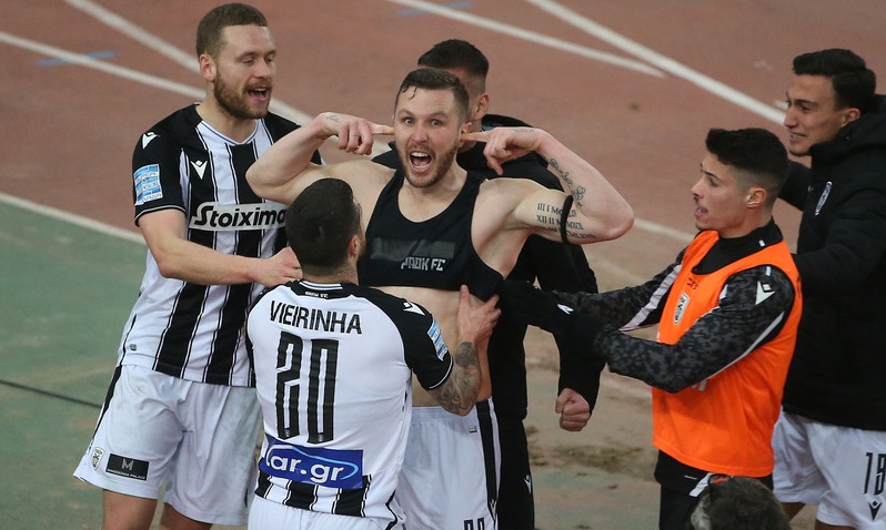 ΑΕΚ-ΠΑΟΚ: Επικοί πανηγυρισμοί - Ο Κούρτιτς εκτέλεσε και ο πάγκος εξερράγη! (video+photos)