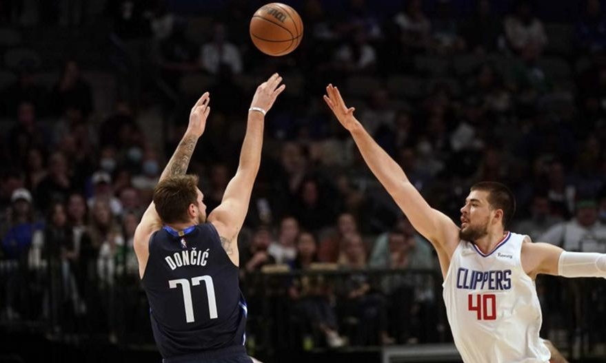 NBA: Η μαγική παράσταση του Λούκα Ντόντσιτς (video)