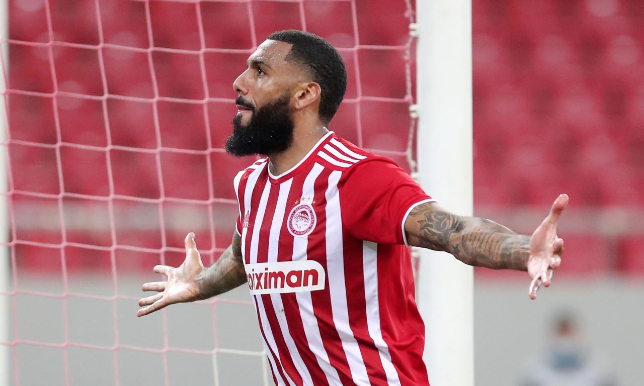 Ολυμπιακός-ΑΕΚ 1-0: To «καθάρισε» ο Εμβιλά, το πάλεψε η Ένωση (photos)