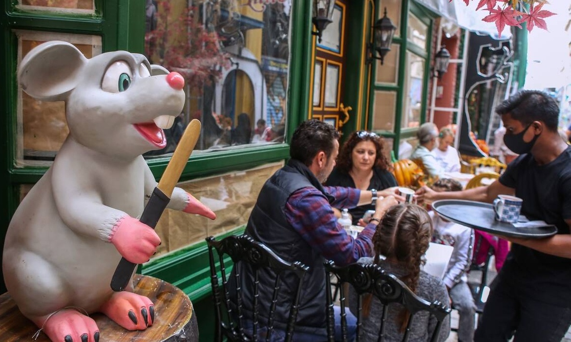 Άρση Μέτρων: Τέλος οι περιορισμοί επιστρέφει η «ελευθερία» - Αυτό είναι το σχέδιο της κυβέρνησης