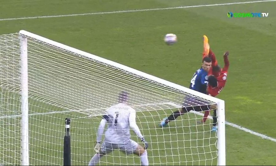 Champions League: Πήγε για γκολάρα ο Μανέ, αλλά δεν του βγήκε (Video)