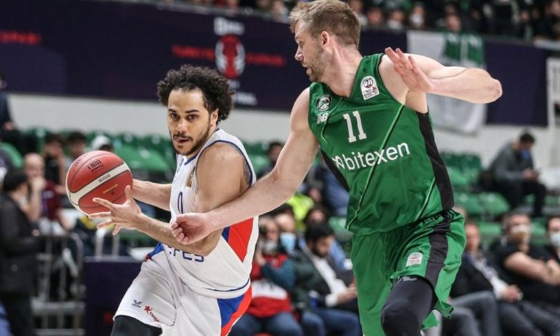 Αναντολού Εφές-Νταρουσάφακα 96-71: Στον τελικό Κυπέλλου με τη Φενέρμπαχτσε διά περιπάτου