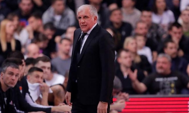 Ομπράντοβιτς: Το σχόλιο που τον έκανε «μπαρούτι» - «Βρες μου άλλον με 61 τελικούς»  (video)