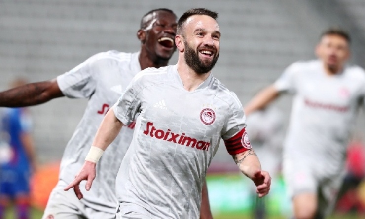 Ολυμπιακός: Τα δεδομένα για Βαλμπουενά και η επιθυμία του Γάλλου