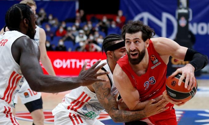 Πόλεμος στην Ουκρανία: Διαψεύδουν την αποχώρηση Σενγκέλια από την ΤΣΣΚΑ  οι εκπρόσωποί του