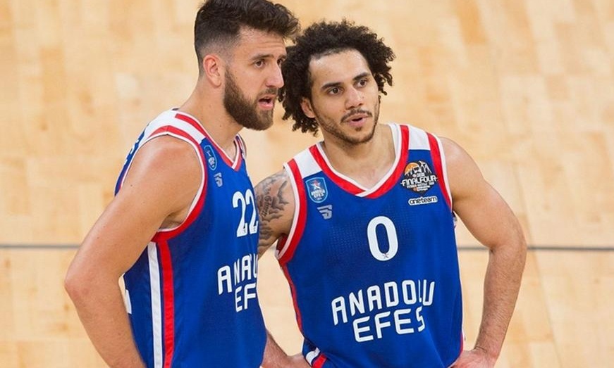 GM Εφές Αναντολού: «Δεν ξέρω αν θα μπορέσουμε να κρατήσουμε τους Μίτσιτς και Λάρκιν»